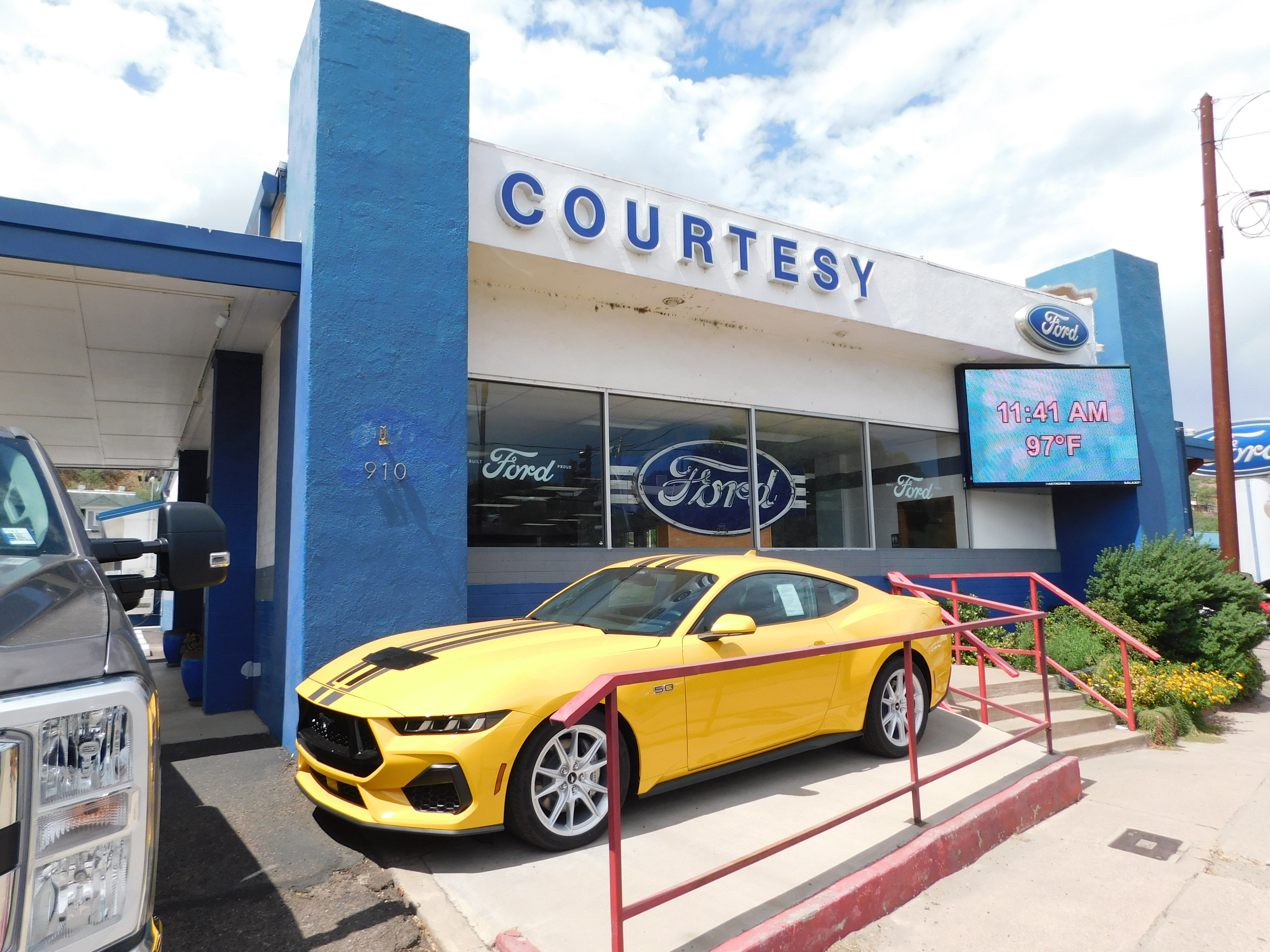 Courtesy Ford Globe Store Front